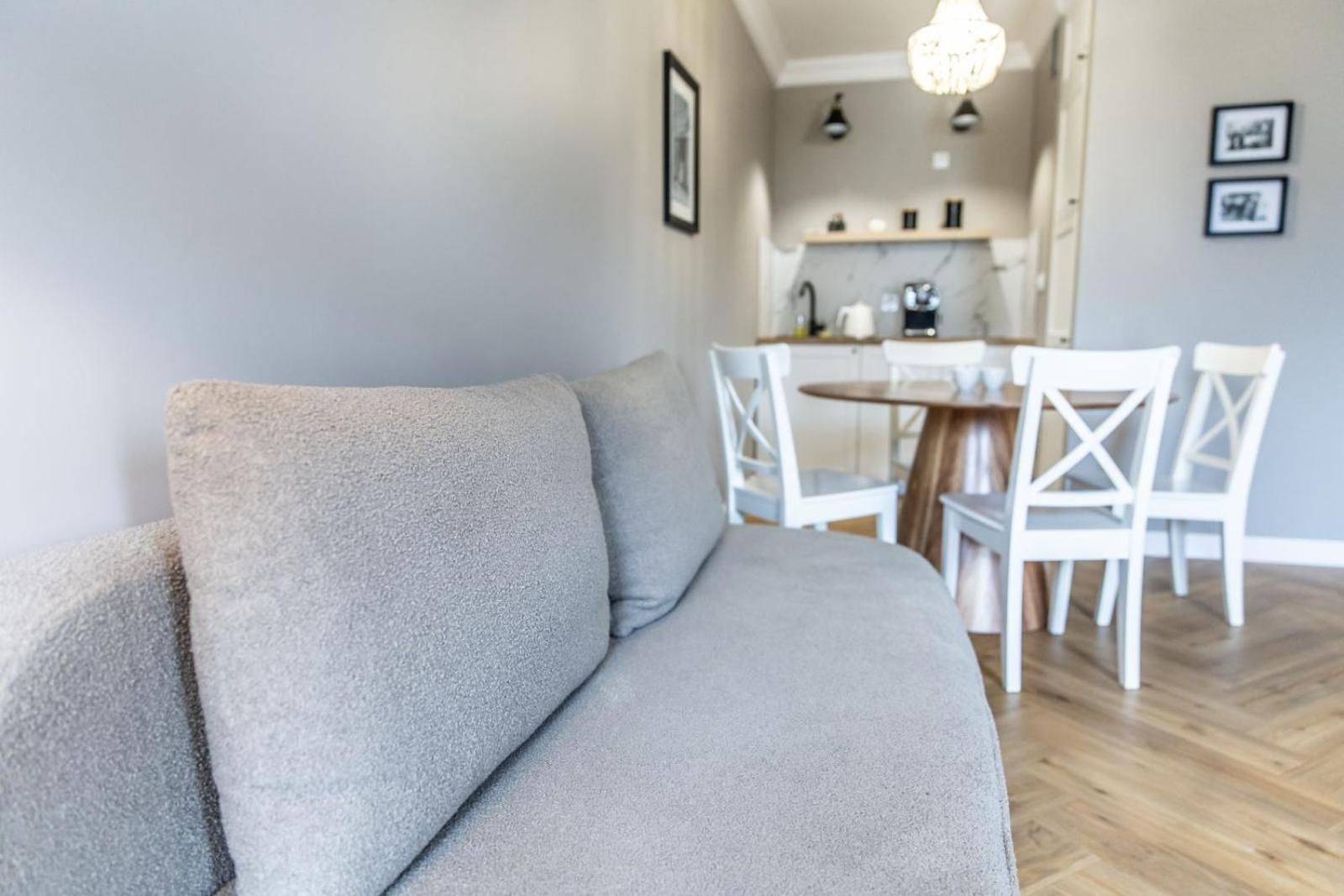 Solar Apartments I Stare Miasto 10Min I Priv Parking Free I Winda I Balkon Thorn Exterior foto