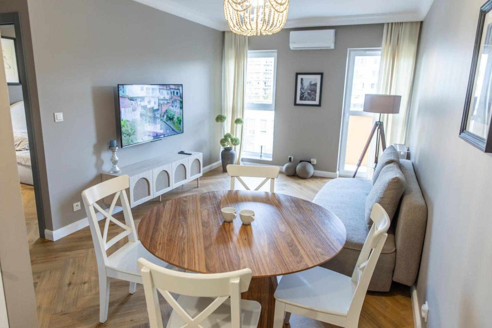 Solar Apartments I Stare Miasto 10Min I Priv Parking Free I Winda I Balkon Thorn Exterior foto
