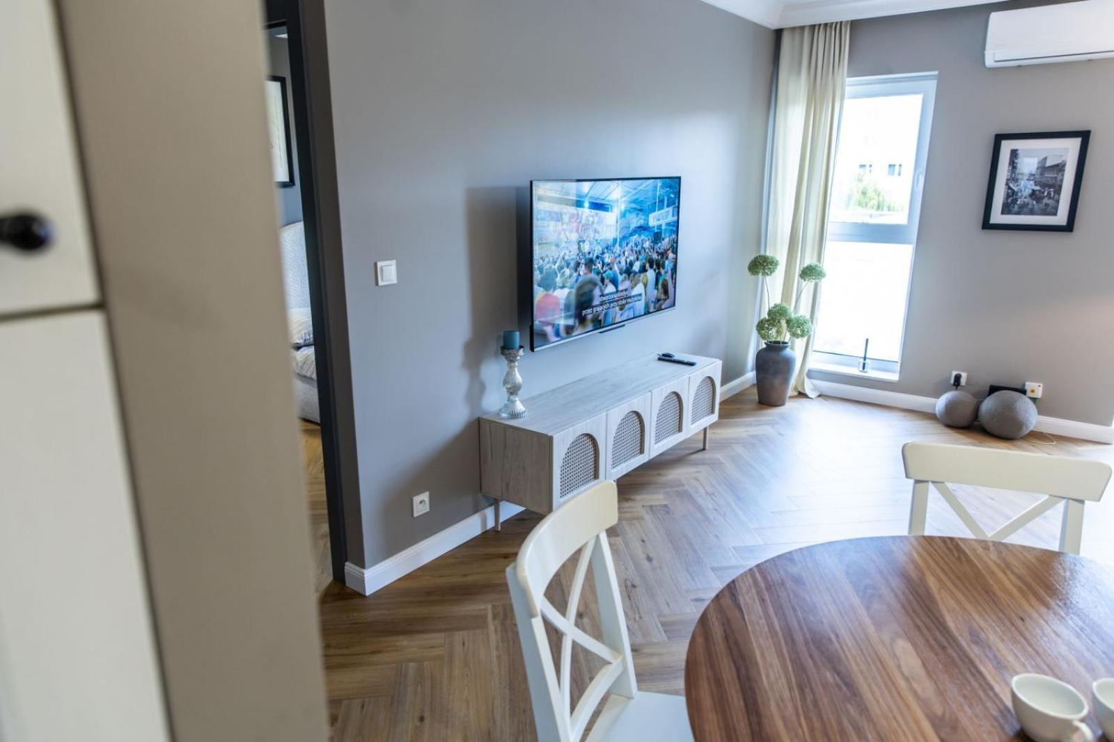 Solar Apartments I Stare Miasto 10Min I Priv Parking Free I Winda I Balkon Thorn Exterior foto
