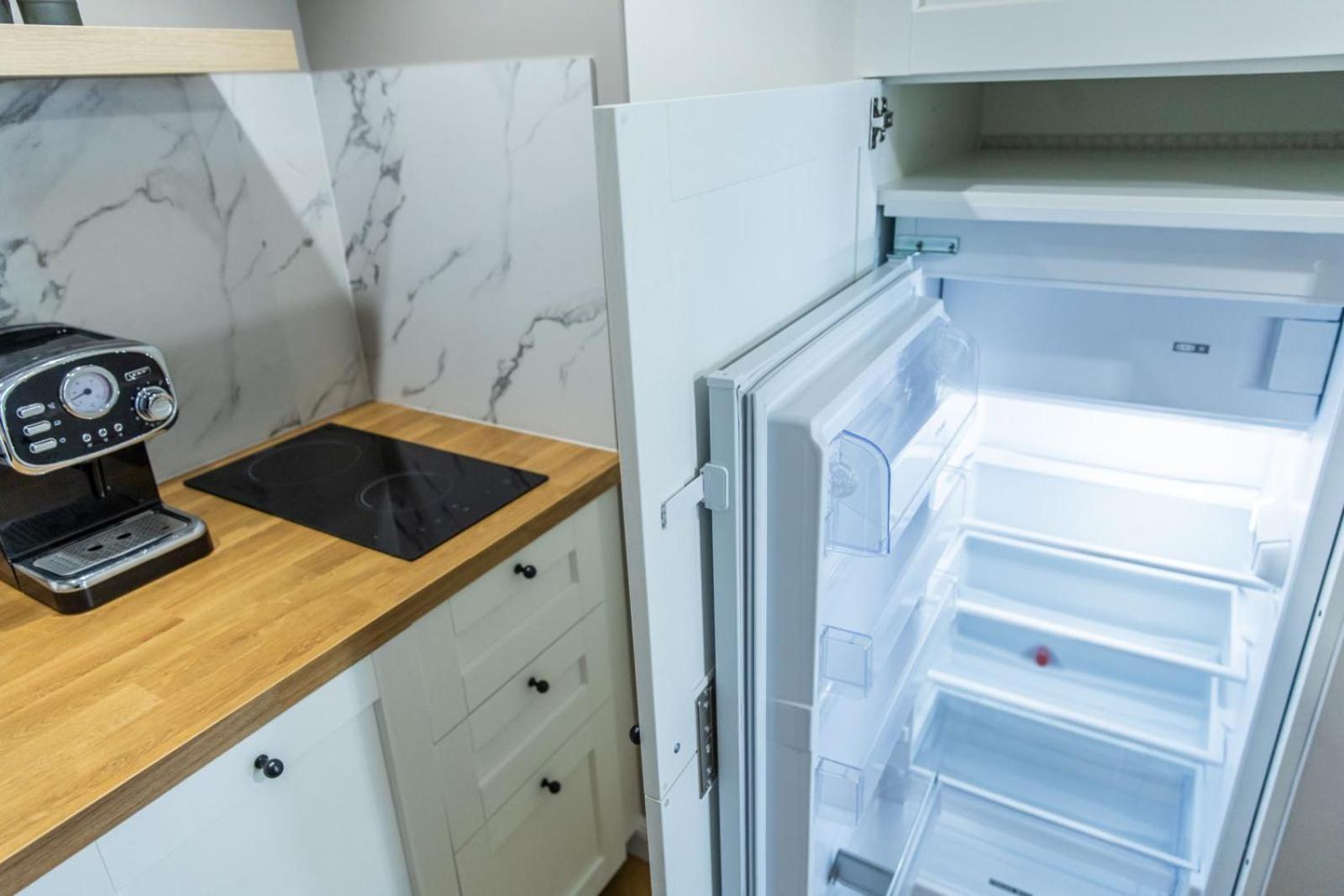 Solar Apartments I Stare Miasto 10Min I Priv Parking Free I Winda I Balkon Thorn Exterior foto